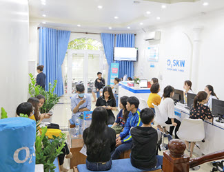 Khách hàng đến khám tại Sheme