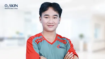 Mụn do tự nặn kéo dài: Nguyên nhân và hướng kiểm soát sau 8 tuần
